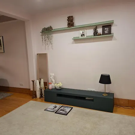 In Centre Of Near Gulbenkien Garden Appartement Lissabon