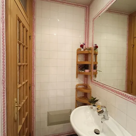 In Centre Of Apartman *