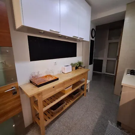 In Centre Of Near Gulbenkien Garden Daire *